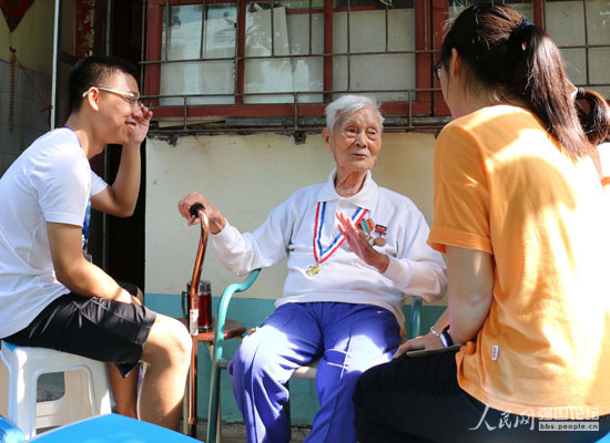 ־Ը���c����(zh��n)�ϱ����������У���