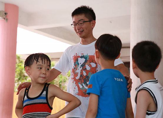 ���ݴ�W(xu��)��֪�Ľ�㡱�������(hu��)��(sh��)�`�(du��)���㽭��(l��)�����_(k��i)չ֧�̻��(d��ng)���鮔(d��ng)?sh��)��l(xi��ng)����С�W(xu��)���ռ��W��ƥ�˽������D��־Ը��ٝ�S���ӂ���